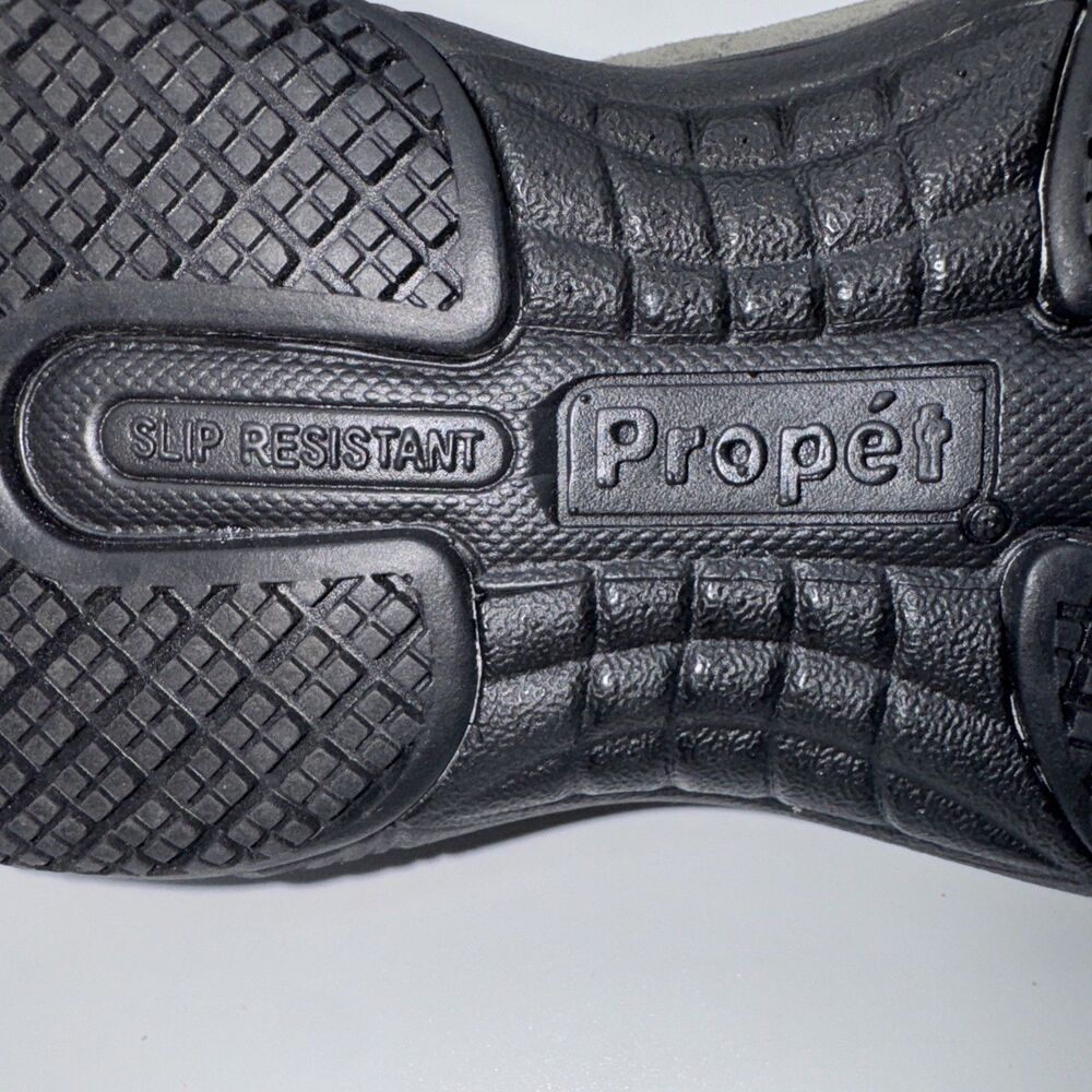 Propét Women’s W3851 Wash & Wear Slip-on. Slip Resistant, Walking Shoe 6.5M/8W - Picture 9 of 10